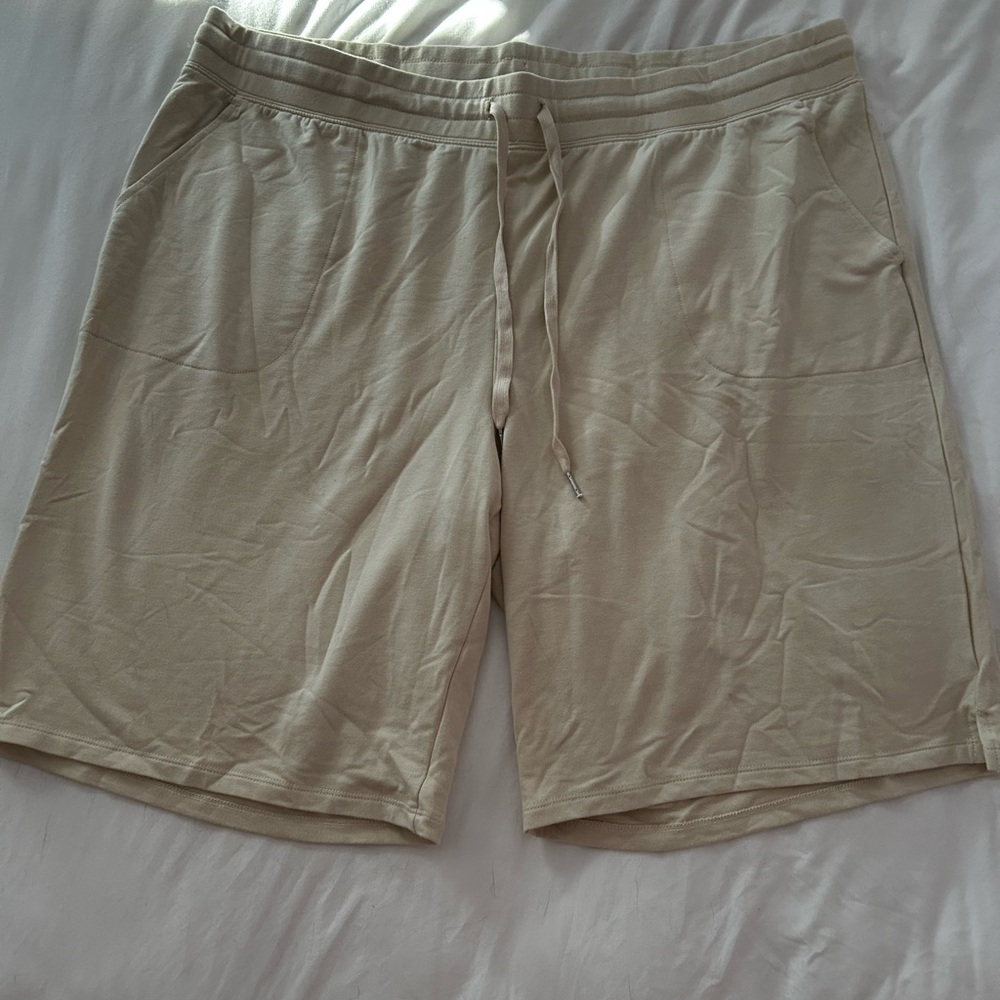Women’s active shorts